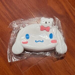 Cute White Character Coins Pouch